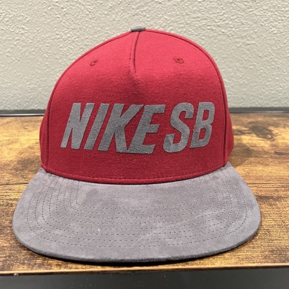 Nike Hat Cap Strap Back Black/ Red SB Skateboard Spell Out Logo Mens